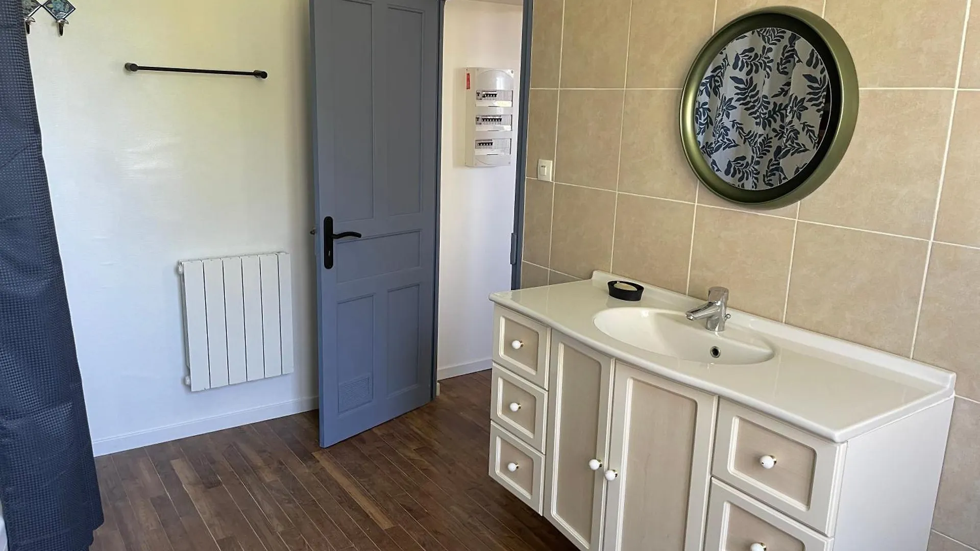 Country House Argol